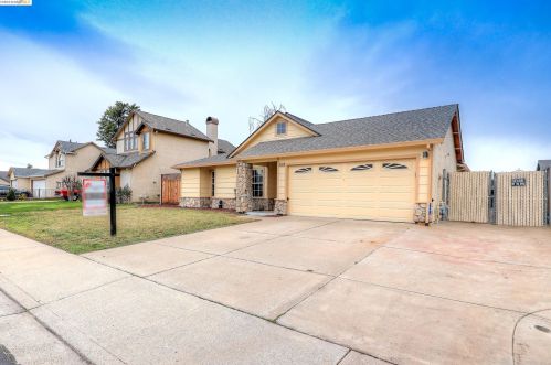 1861 Concannon Dr, Oakley CA  94561-3018 exterior