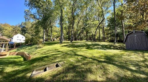 493 Birch Way, New Kensington PA  15068-5037 exterior