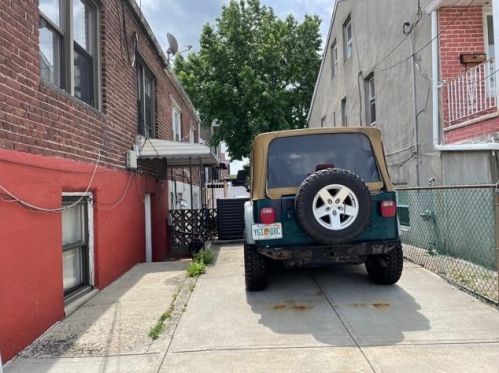 157 Hillcrest Pl, North Bergen, NJ 07047-6102