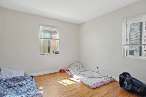 231 Roosevelt Ave, Oxnard CA  93030-0054 exterior