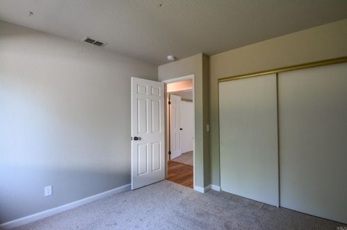 871 Kingman Dr, Vacaville CA  95687-5474 exterior