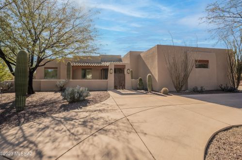 1888 Whispering Bells Dr, Tucson, AZ 85745-5205