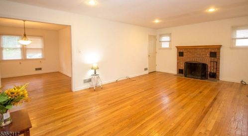 41 Main St, Wantage NJ  07461-2306 exterior