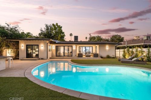 15472 Huston St, Van Nuys, CA 91403-1041