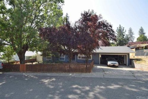 1101 Terrace Dr, Yreka, CA 96097-2128