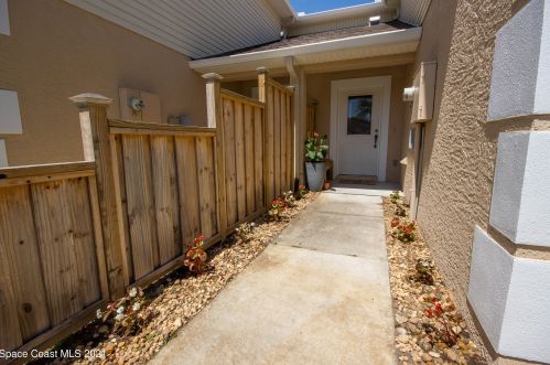 514 Arbor Ridge Ln, Titusville, FL 32780-7173