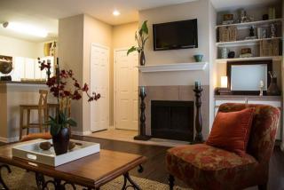 10801 Old Manchaca Rd, Austin TX  78748-1323 exterior