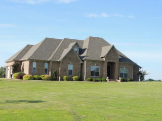 910 Gordon Rd, Dyersburg, TN 38024-8520
