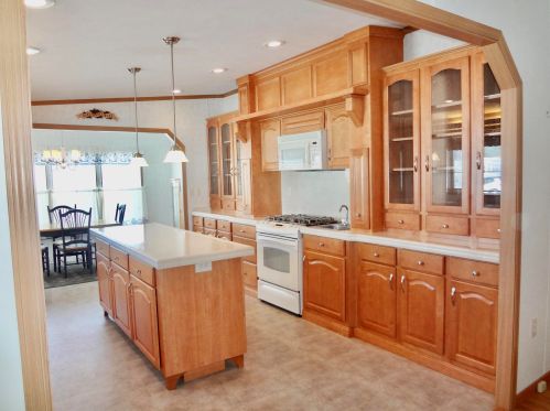 32 Spruce Dr, Belmont NH  03220-4458 exterior