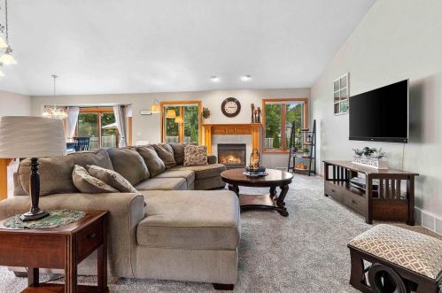 2722 Teresa Dr, Green Bay WI  54311-5586 exterior