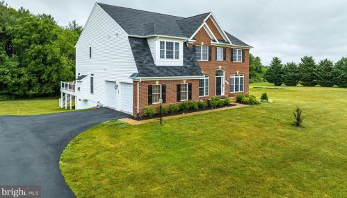 42104 Glynn Tarra Pl, Leesburg VA  20176-5478 exterior