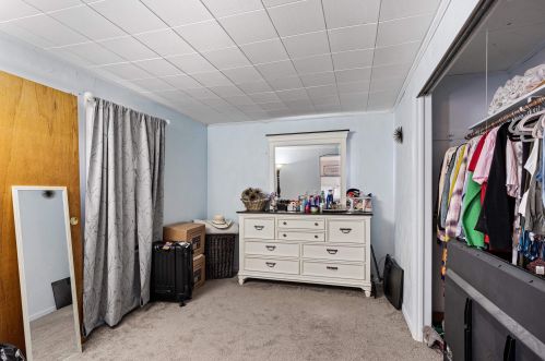 15 Sawyer St, Nashua NH  03060-3740 exterior