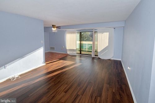 6133 Leesburg Pike, Falls Church, VA 22041-2178