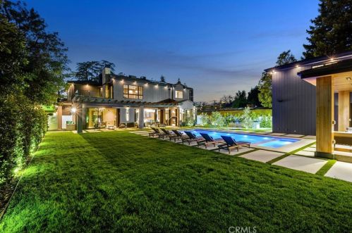 4508 Haskell Ave, Van Nuys CA  91436-3148 exterior