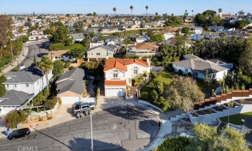 2213 Hall Ct, Redondo Beach, CA 90278-5007