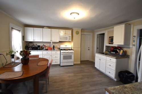 7 Ritter St, Nashua NH  03060-3732 exterior