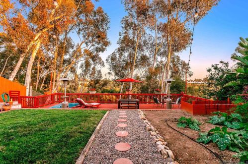 7457 New Salem St, San Diego, CA 92126-2066