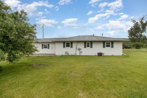 473 475, Valpo IN  46385-9238 exterior