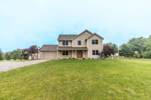 1272 Galena Rd, Galena, OH 43021-8511
