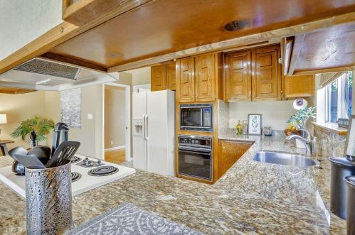 1952 Camargo Dr, San Jose CA 95132-1615 exterior