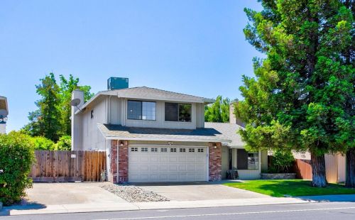 1334 Daniels St, Manteca, CA 95337-6739