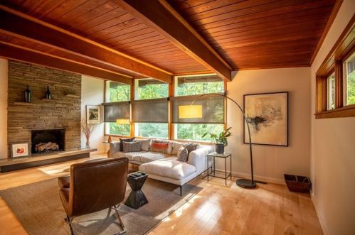 308 Mercer Rd, Greenville PA  16125-7802 exterior