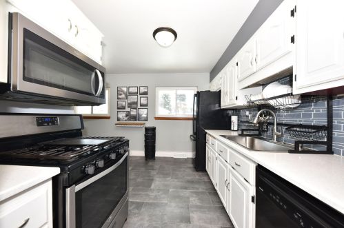 1541 Wanda Ave, Milwaukee WI  53221-4314 exterior