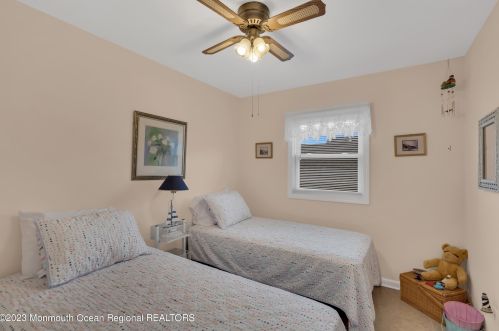 1950 Railway Ave, Pelican Island NJ  08751-1241 exterior