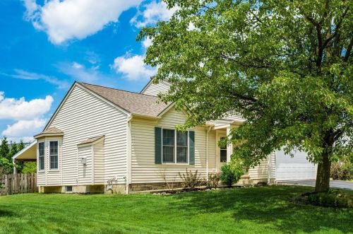 704 Osborn Dr, Pataskala OH  43062-7444 exterior