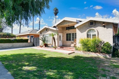 2911 Fashion Ave, Long Beach, CA 90810-2852
