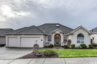 834 Creekside Dr, Salem, OR 97306-9319