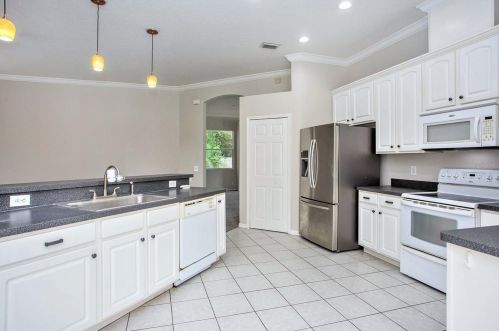 7125 70th St, Pinellas Park FL  33781-3937 exterior