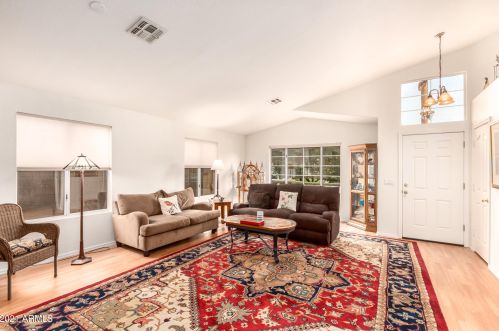 2320 Edna Ave, Phoenix AZ  85022-2960 exterior