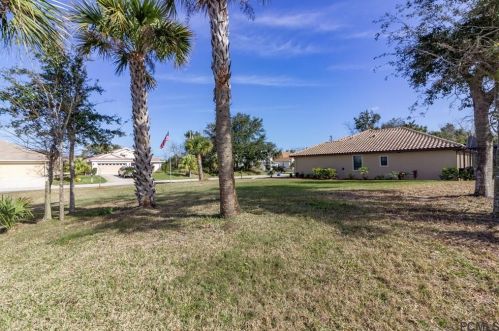 16 Cunningham Ln, Palm Coast FL  32137-0090 exterior