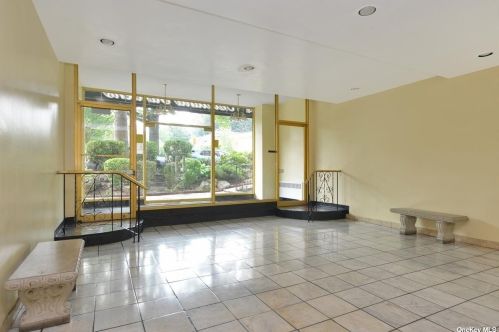 87-01 Midland Pkwy, Jamaica NY  11432-2216 exterior