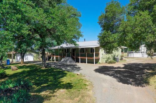 19728 Perimeter Rd, Grass Valley, CA 95949-7614