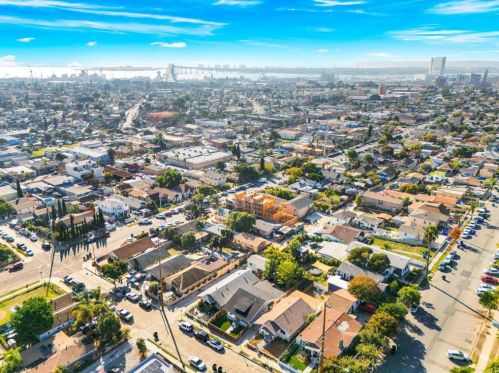 244 27th St, San Diego CA  92102-3118 exterior