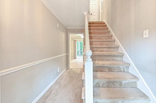 531 Julius Dr, Stone Mountain, GA 30087-5904