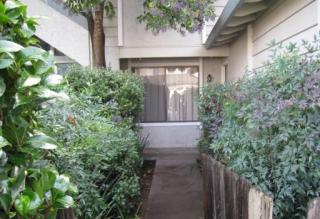 1038 Fillippelli Dr, Gilroy, CA 95020-3938