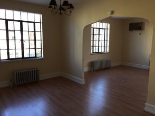 83 Charles St, Wilkes Barre PA  18702-2201 exterior