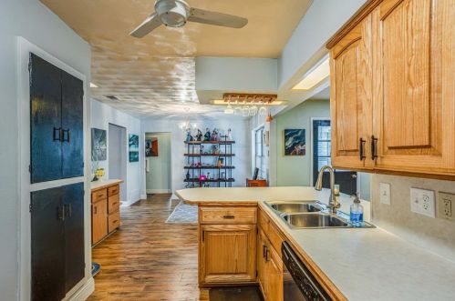 512 La Salle Dr, Richardson TX  75081-3411 exterior