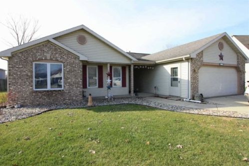 227 Ramey St, Rossville, IN 46065-9401