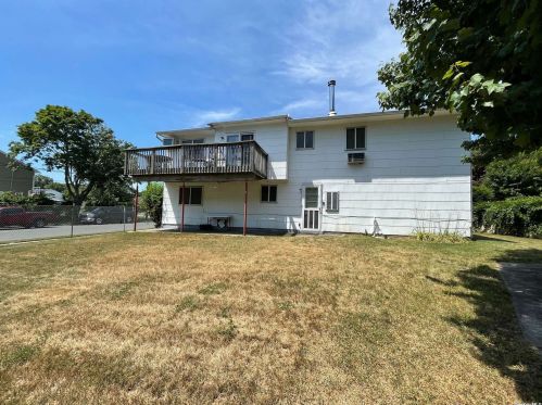 75 Root Ave, Central Islip NY  11722-4035 exterior