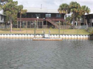 105 Walker Creek Dr, Crawfordville, FL 32327-4744