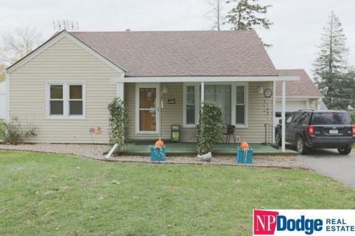 2242 Lincoln St, Blair NE  68008-1840 exterior