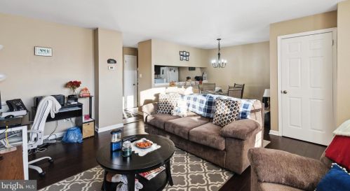 626 Glen Ln, Norristown, PA 19403-2982