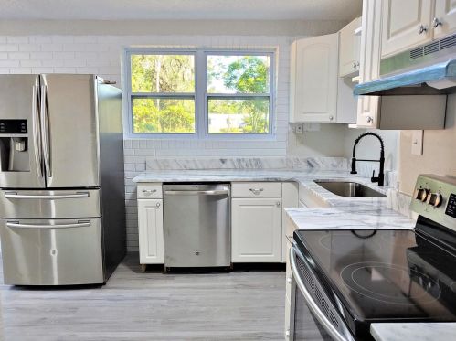 171 Triplet Lake Dr, Casselberry FL  32707-3254 exterior