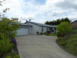 135 Grace Ct, Roseburg, OR 97471-9890