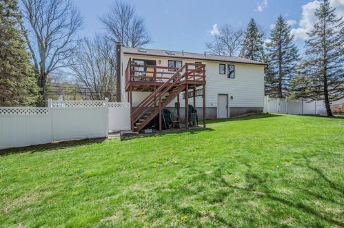 107 Allenton Rd, North Kingstown RI  02852-5914 exterior