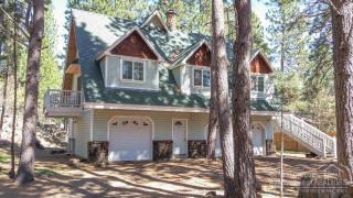 18832 River Woods Dr, Bend, OR 97702-7905